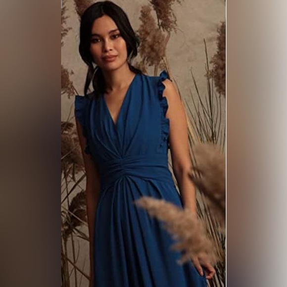 Maggy London V-Neck Hi-lo Midi Dress with Gathered Waist and Ruffle Details - Picture 4 of 7